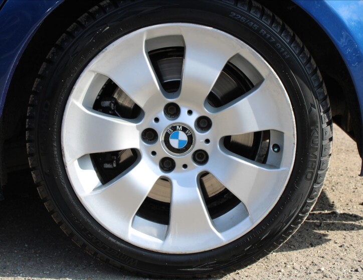 BMW Řada 3 30