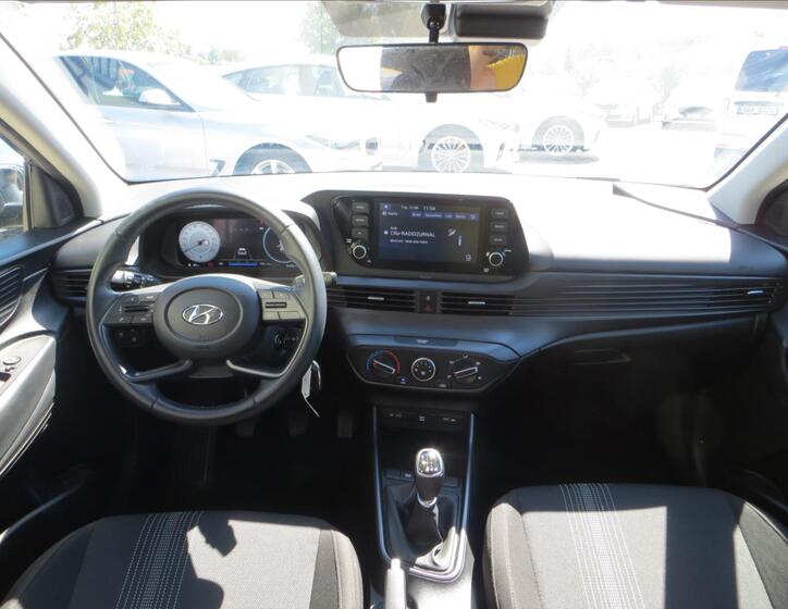 Hyundai i20 21
