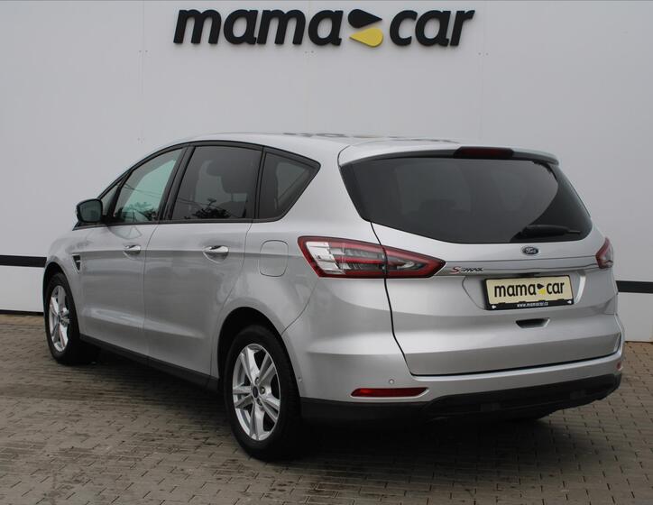 Ford S-MAX 5