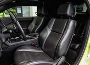 Dodge Challenger 8