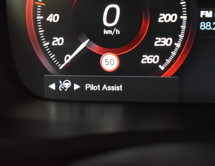 Volvo XC90 25