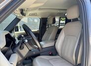 Land Rover Defender 13