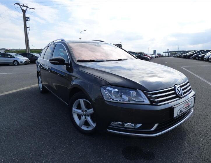 Volkswagen Passat 1