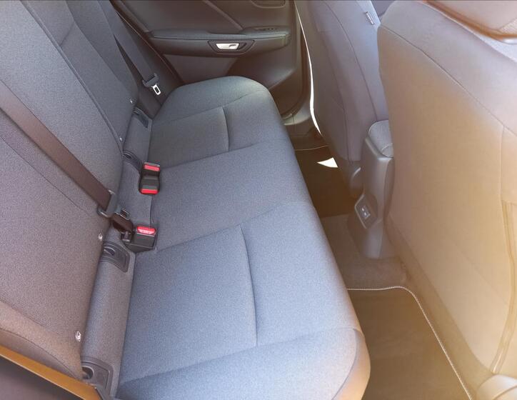 Lexus LBX 9