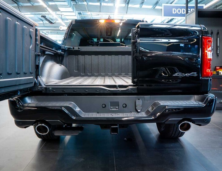 Dodge RAM 6