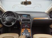 Audi Q7 15