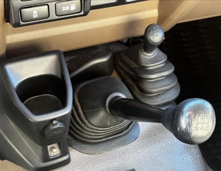 Toyota Land Cruiser 18
