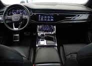 Audi Q8 8