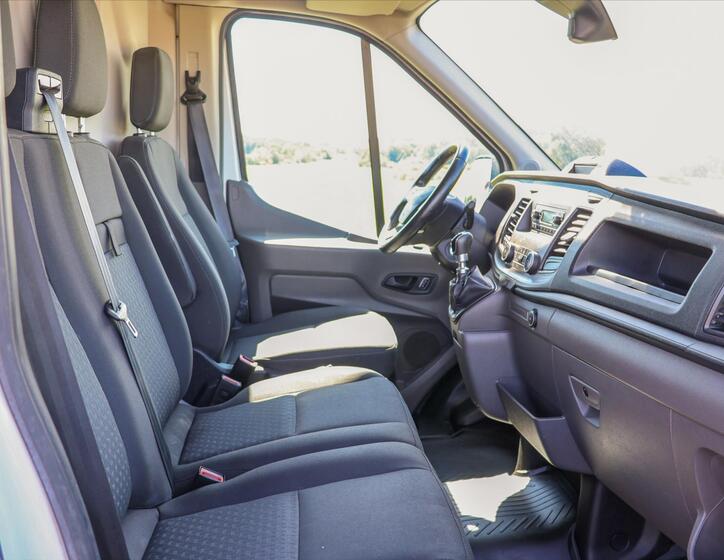 Ford Transit 11