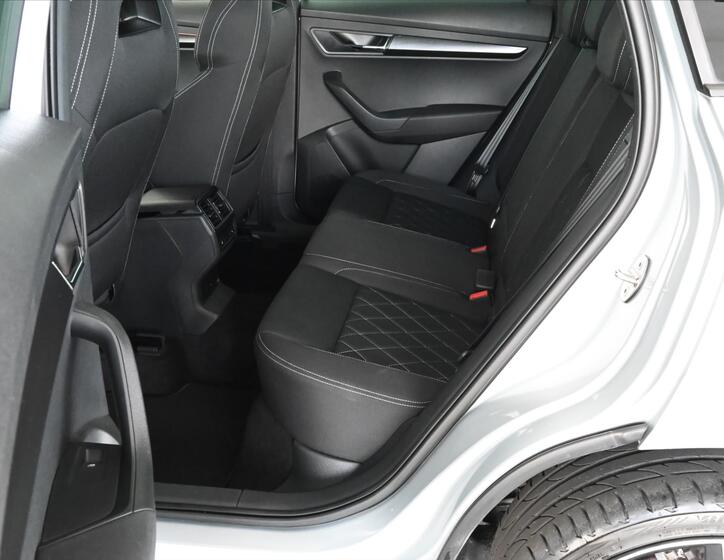 Škoda Karoq 10