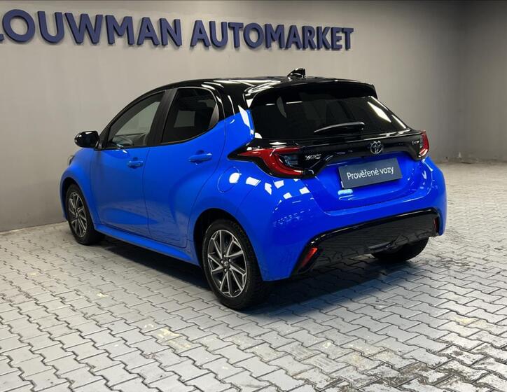 Toyota Yaris 17