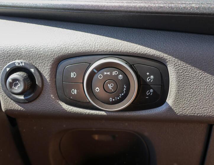 Ford Transit 14
