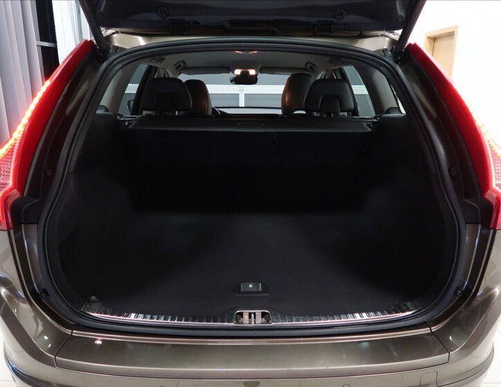 Volvo XC60 9