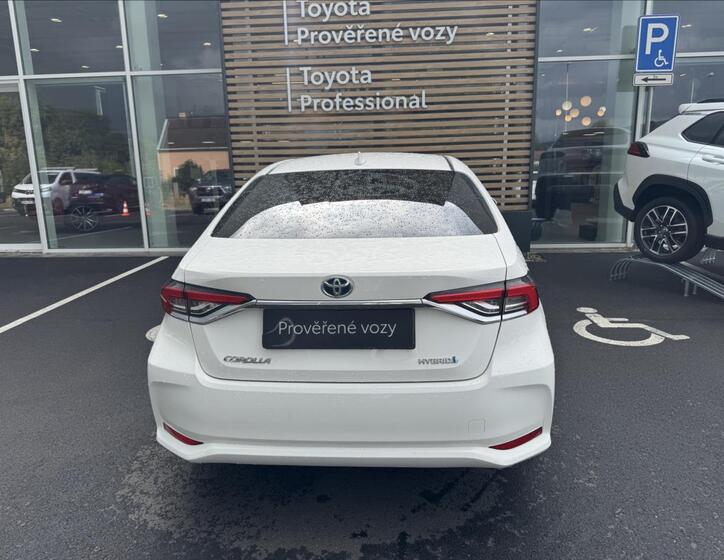 Toyota Corolla 15