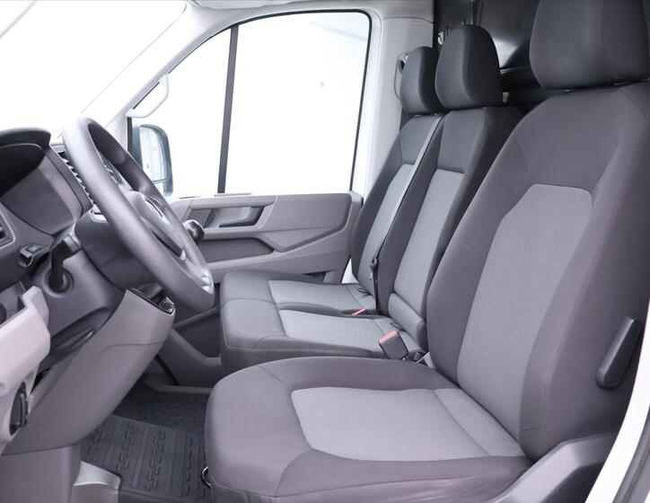 Volkswagen Crafter 12
