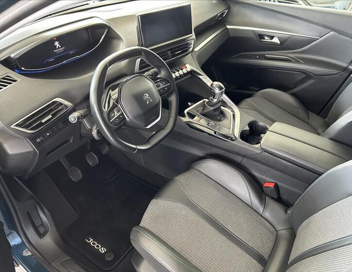 Peugeot 3008 7
