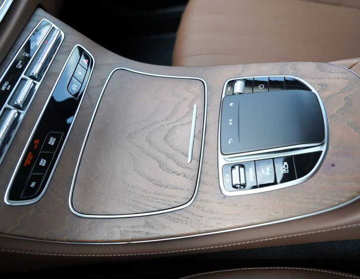Mercedes-Benz Třídy E 44