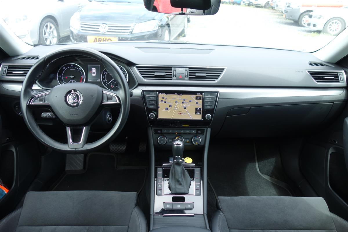 Škoda Superb