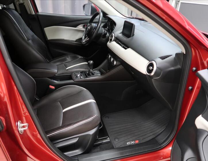 Mazda CX-3 11