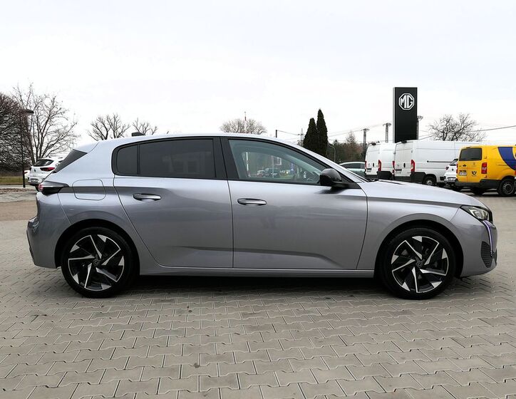 Peugeot 308 11