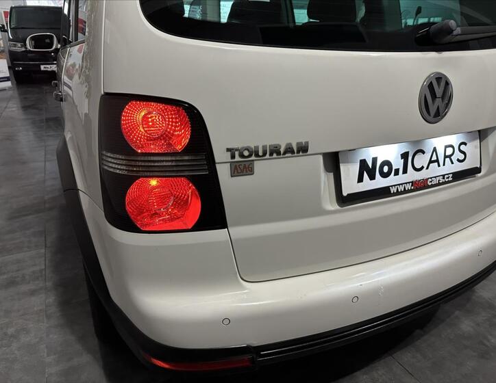 Volkswagen Touran 24