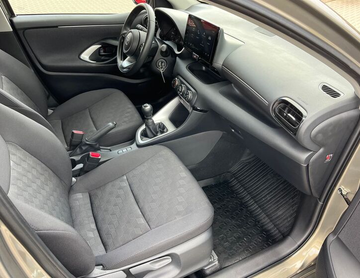 Toyota Yaris 17