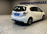 Toyota Verso 2