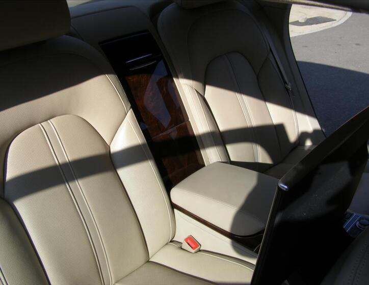 Audi A8 41