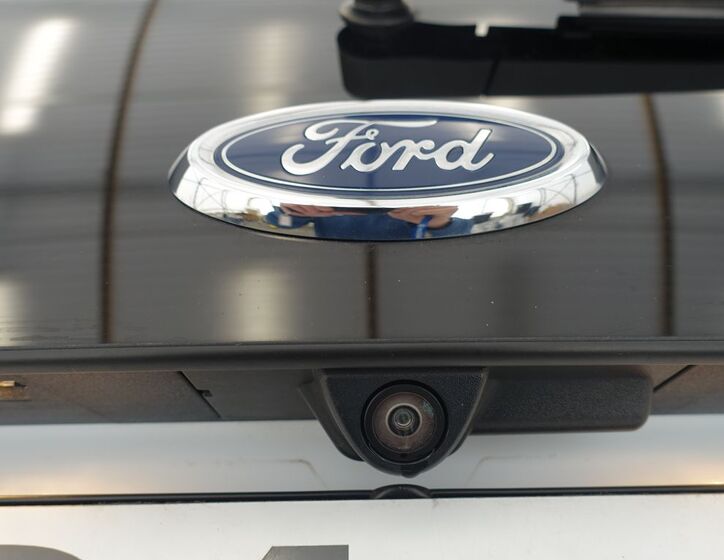 Ford Galaxy 31