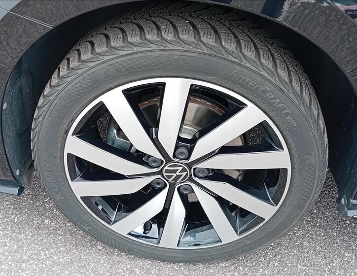 Volkswagen Touran 28