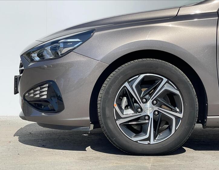 Hyundai i30 13