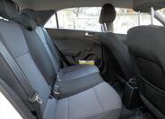 Hyundai i20 15
