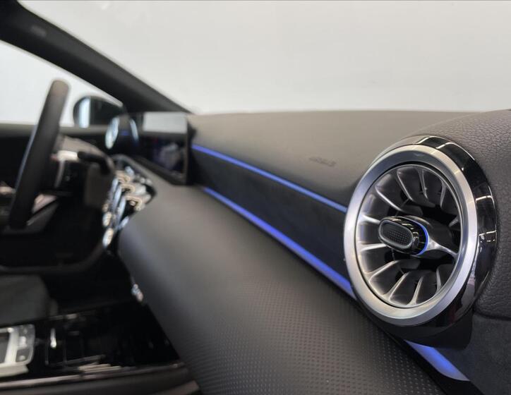 Mercedes-Benz Třídy A 16