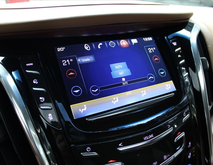 Cadillac Escalade 20