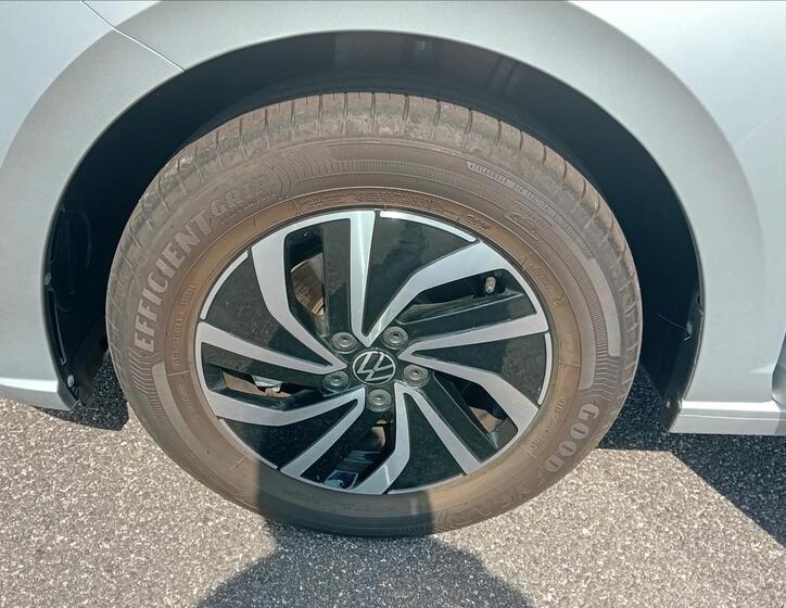 Volkswagen Polo 22