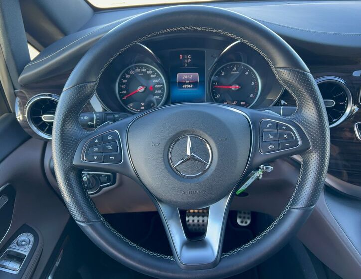 Mercedes-Benz Třídy V 18