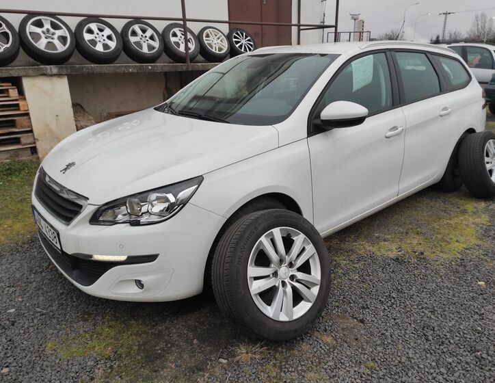 Peugeot 308 1