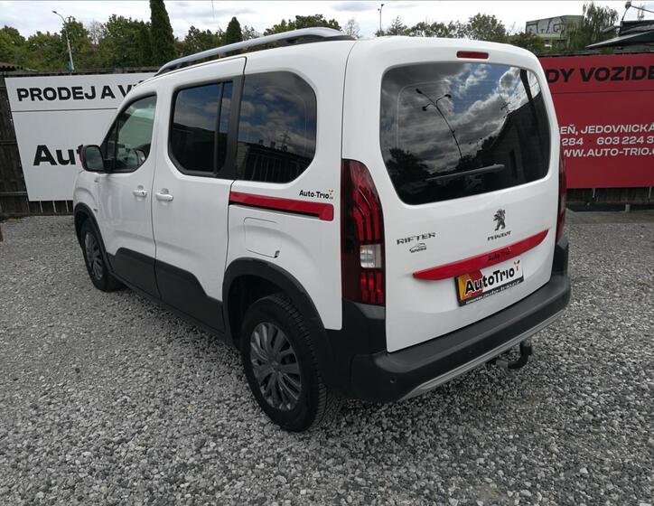 Peugeot Rifter 4