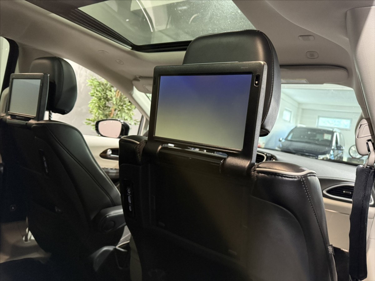Chrysler Pacifica
