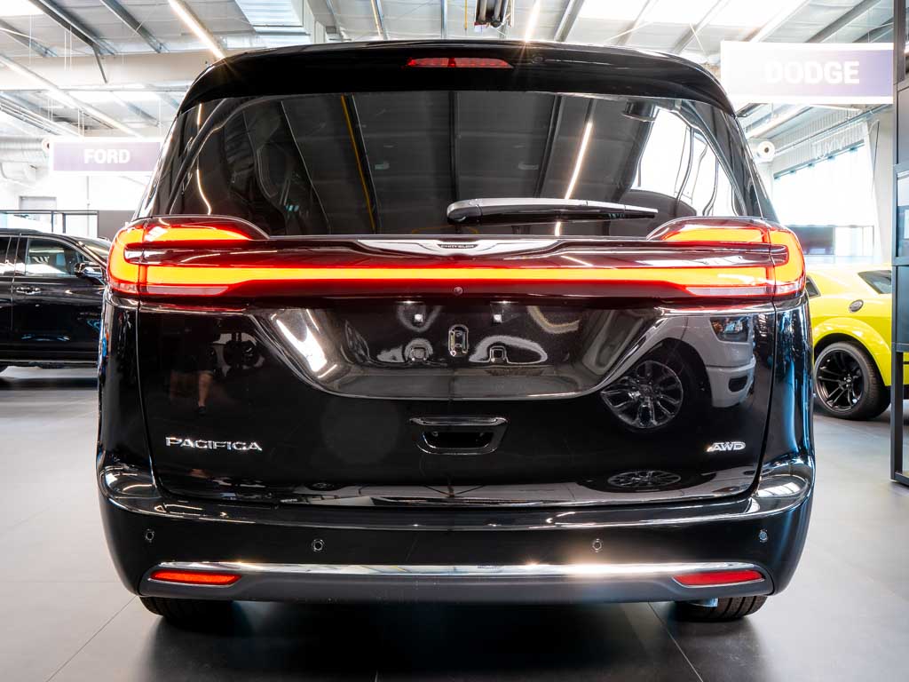 Chrysler Pacifica