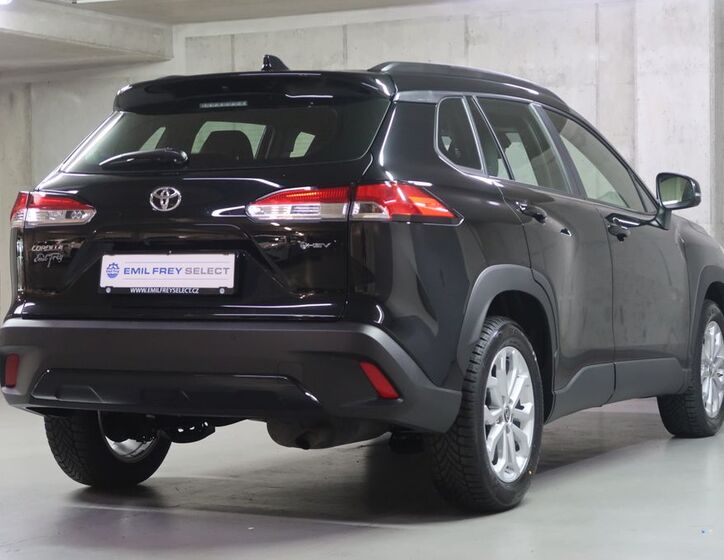 Toyota Corolla Cross 5