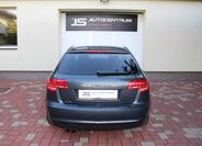 Audi A3 8