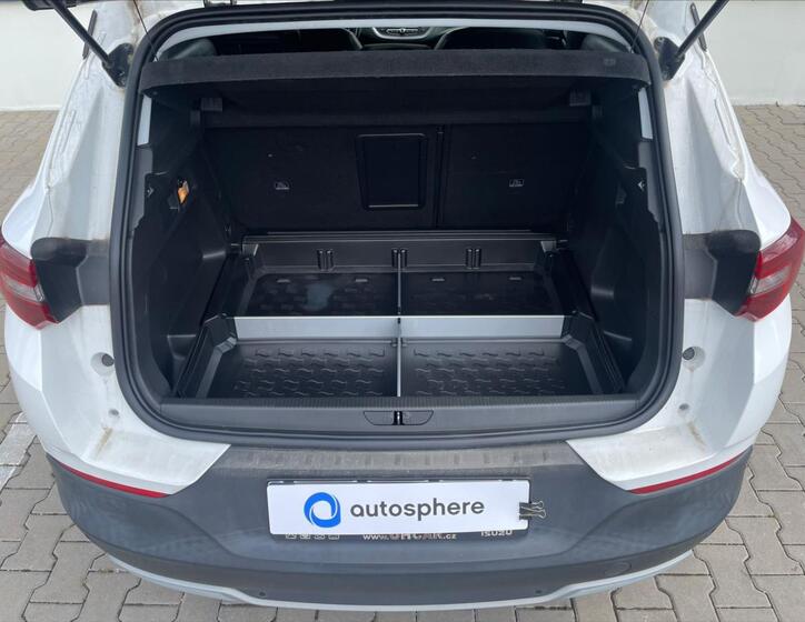 Opel Grandland X 8