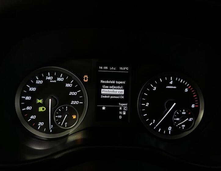 Mercedes-Benz Vito 24