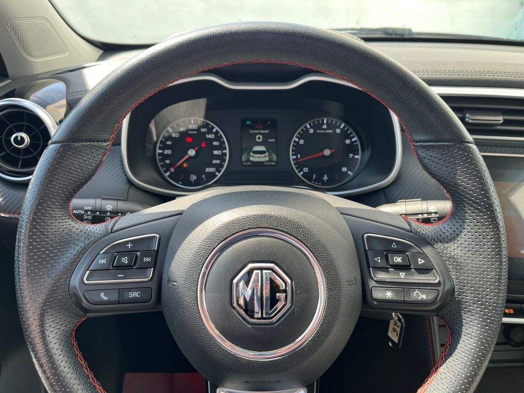 MG ZS