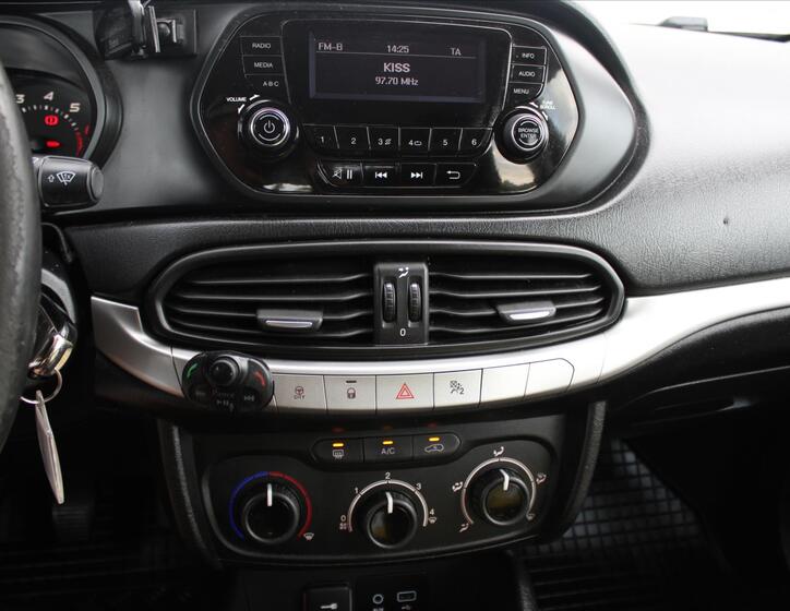 Fiat Tipo 15