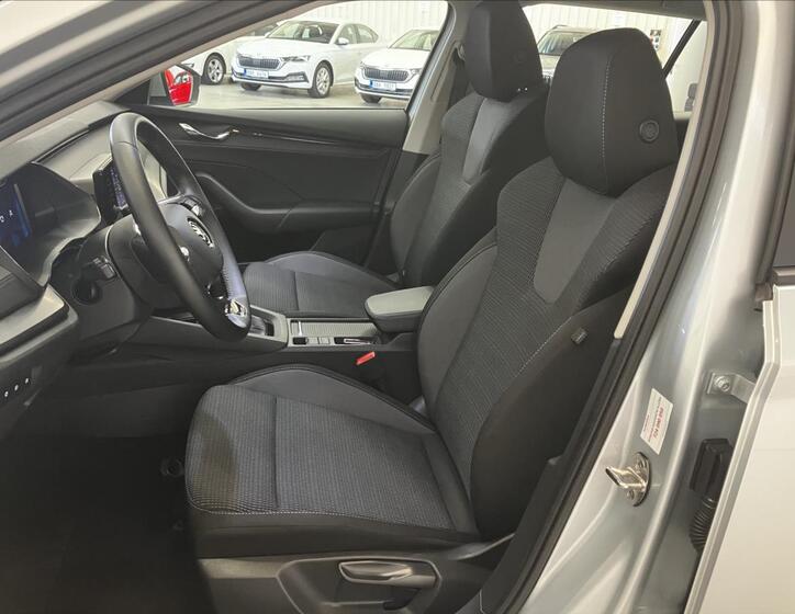 Škoda Octavia 14