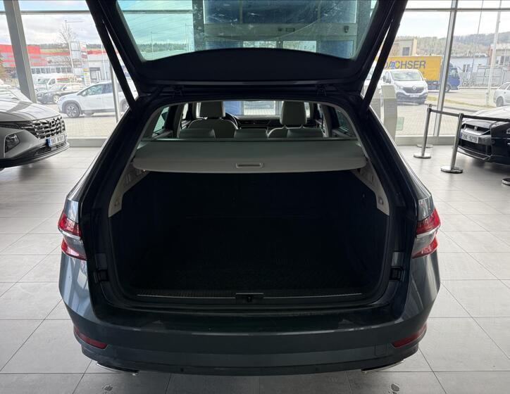 Škoda Superb 25