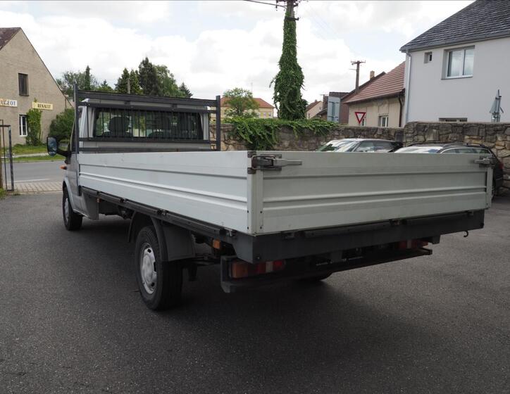 Ford Transit 5