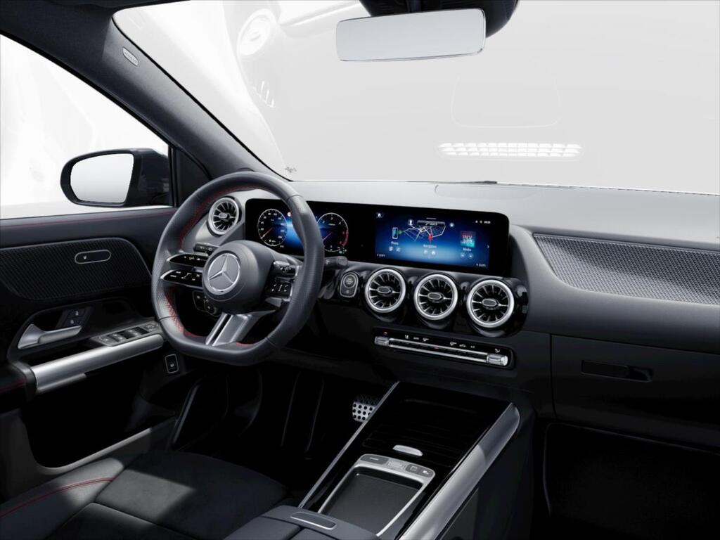 Mercedes-Benz GLA 9